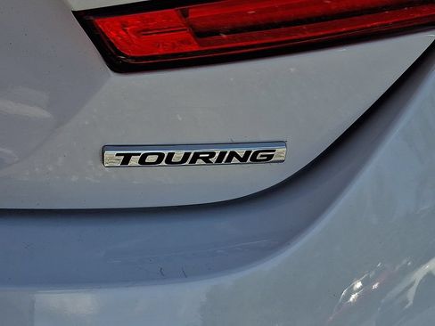 Used 2018 Honda Accord Touring image 34