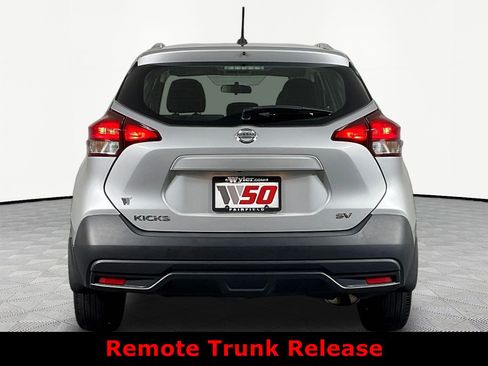 Used 2019 Nissan Kicks SV FWD image 5