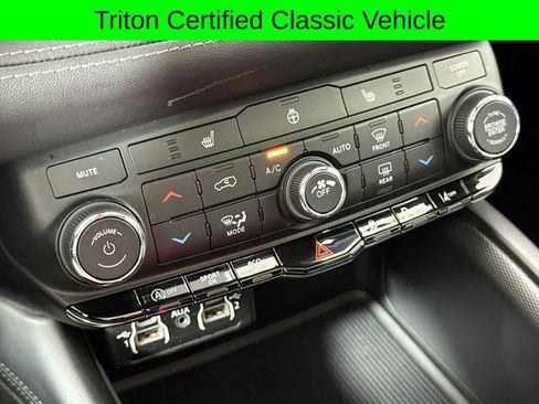 Used 2022 Dodge Durango GT AWD/4WD image 21