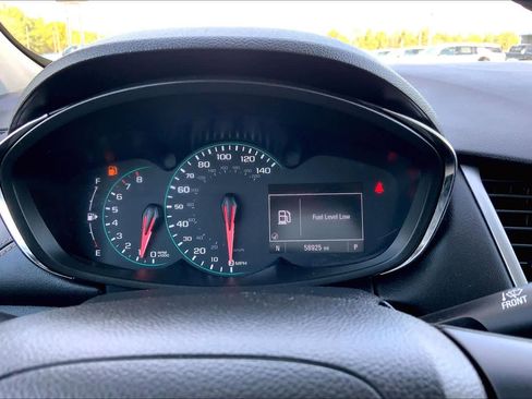 Certified 2022 Chevrolet Trax LT w/ Sport Edition image 46