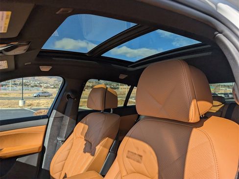 New 2026 BMW X6 M60i image 12