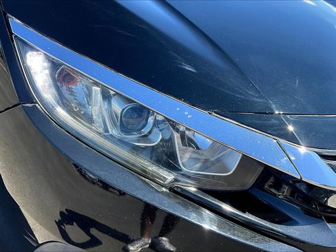 Used 2018 Honda Civic EX image 28