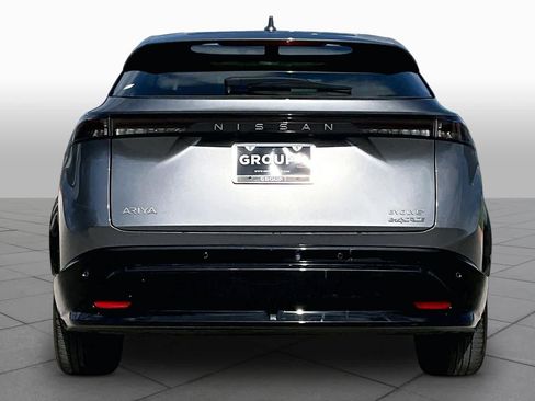 Used 2024 Nissan Ariya AWD image 4