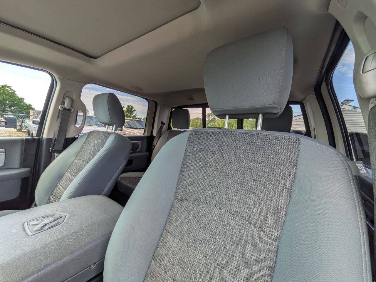 Used 2019 RAM 1500 Warlock AWD/4WD image 15