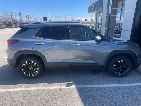 Used 2022 Chevrolet TrailBlazer LT image 4