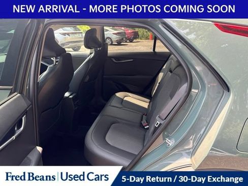 Used 2023 Kia Niro EX FWD image 8