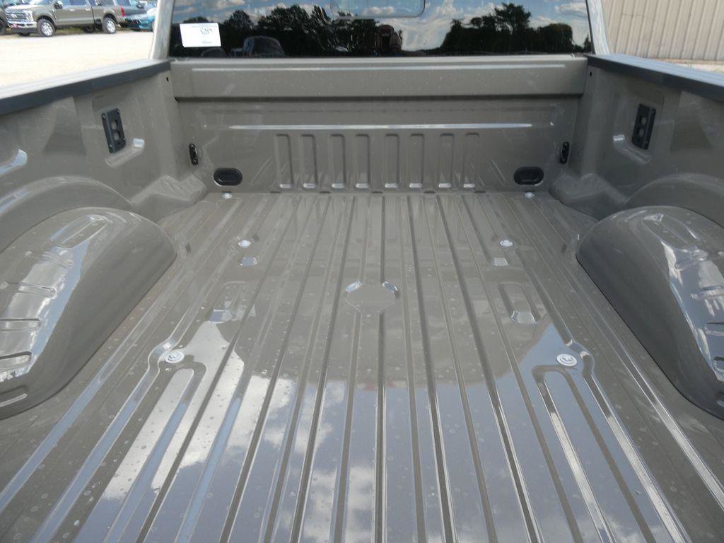 New 2027 Ford F250 Lariat AWD/4WD image 7