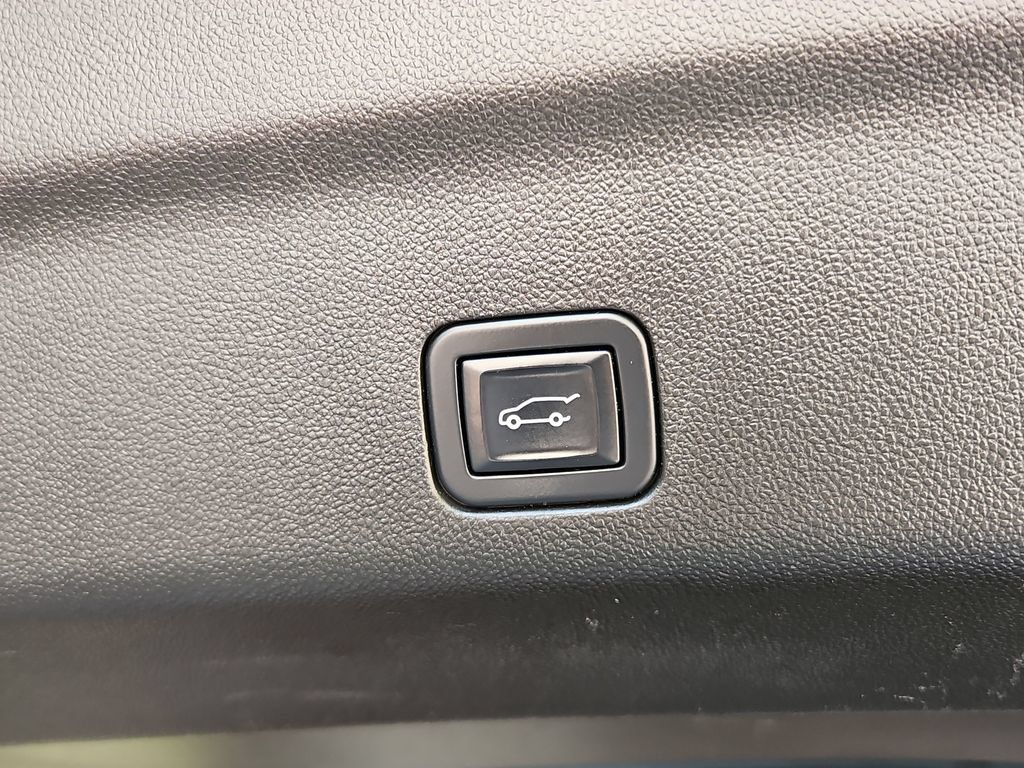 Used 2022 Cadillac Escalade Sport AWD/4WD image 35