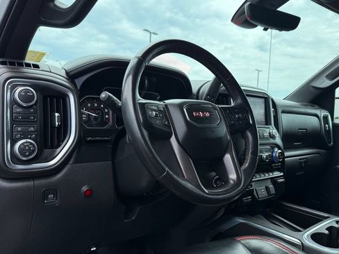 Used 2021 GMC Sierra 1500 AT4 w/ AT4 Premium Package AWD/4WD image 11