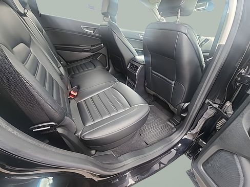 Certified 2023 Ford Edge SEL w/ Convenience Package AWD/4WD image 13