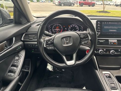 Used 2021 Honda Accord Touring image 19