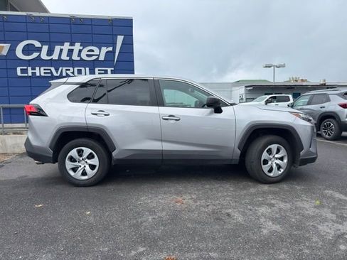Used 2024 Toyota RAV4 LE image 2