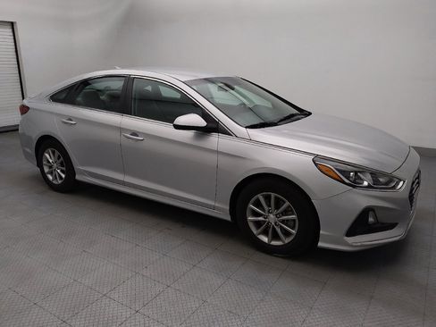 Used 2018 Hyundai Sonata SE FWD image 11