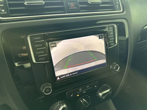 Used 2018 Volkswagen Jetta Sport image 21