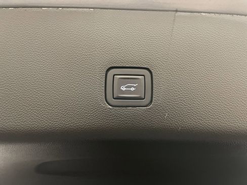 Certified 2023 Chevrolet Traverse Premier image 31