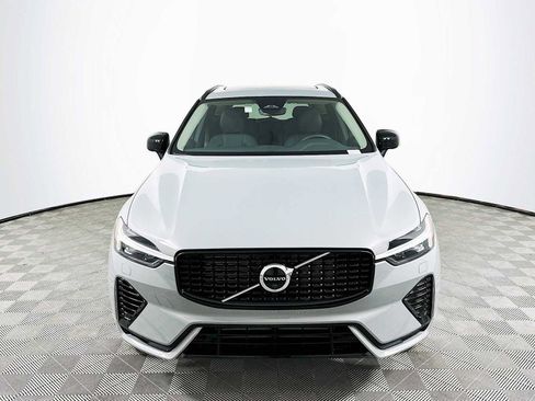 Used 2025 Volvo XC60 T8 Plus w/ Protection Package Premier image 2