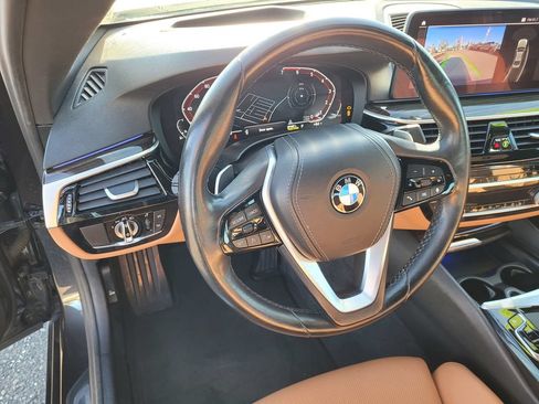 Used 2021 BMW 530i w/ Premium Package RWD image 26