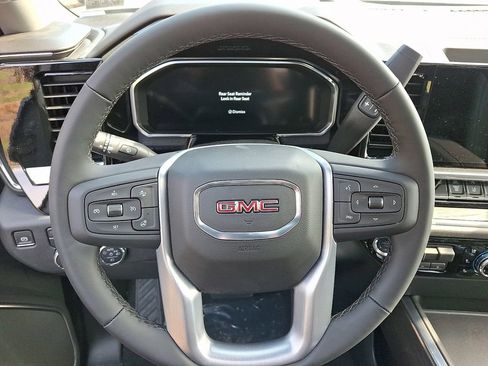 New 2026 GMC Sierra 3500 SLT w/ SLT Premium Package AWD/4WD image 15