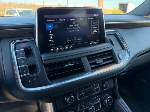 Used 2021 Chevrolet Suburban Z71 w/ Z71 Off-Road Package image 17