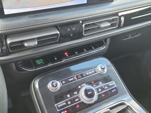 Certified 2025 Lincoln Aviator 2WD image 15