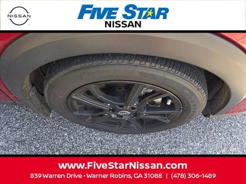 Used 2023 Nissan Kicks SR w/ SR Premium Package FWD image 17
