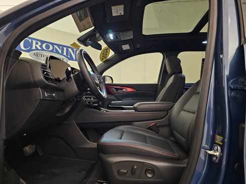 Used 2025 Chevrolet Traverse Z71 w/ Driver Confidence Package AWD/4WD image 14