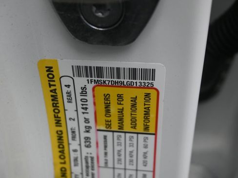 Used 2020 Ford Explorer XLT w/ Equipment Group 202A RWD image 9