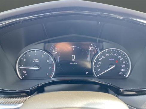 Used 2019 Cadillac XT5 Platinum AWD/4WD image 22
