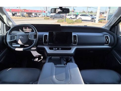 Used 2025 Ford Expedition Max Active image 16