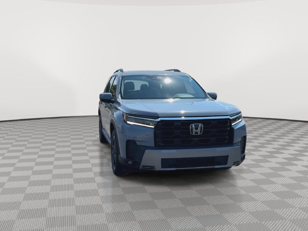 New 2026 Honda Pilot Touring image 3