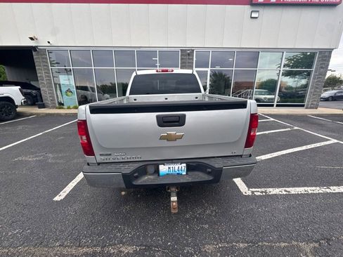 Used 2010 Chevrolet Silverado 1500 LT AWD/4WD image 7