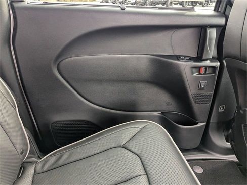 New 2026 Chrysler Pacifica Limited w/ Trailer Tow Group image 37