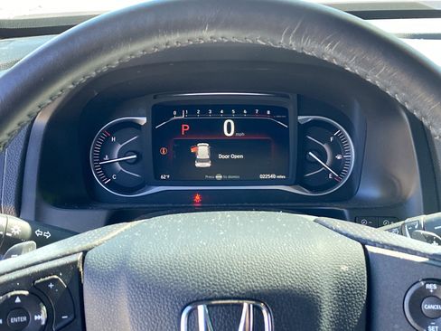 Used 2024 Honda Passport EX-L image 11