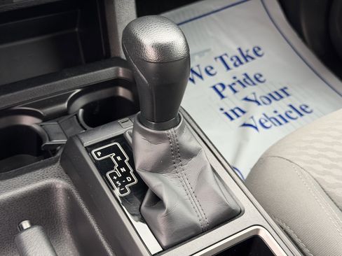 Used 2023 Toyota Tacoma SR AWD/4WD image 19