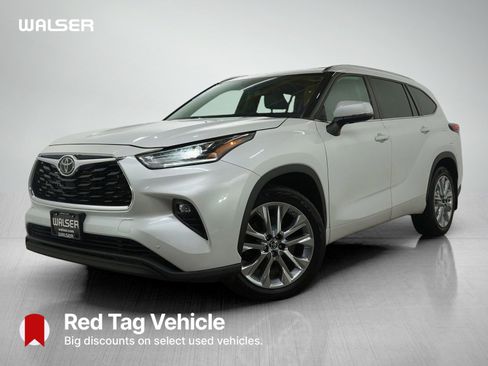 Used 2022 Toyota Highlander Limited AWD/4WD image 1