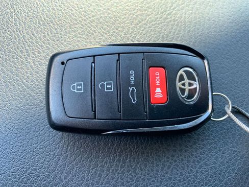 Used 2025 Toyota Camry LE image 22