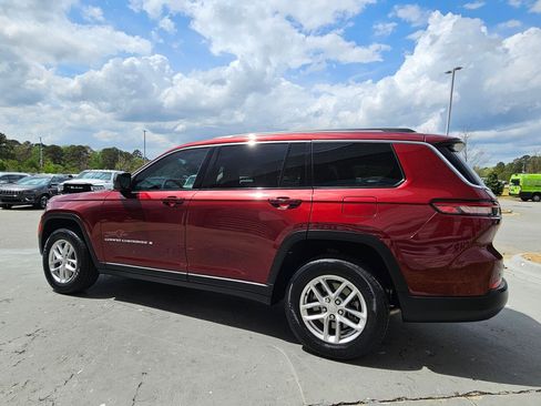 Used 2022 Jeep Grand Cherokee L Laredo w/ Luxury Tech Group I image 5