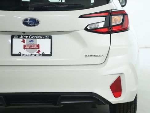 Certified 2025 Subaru Impreza 2.0i image 42