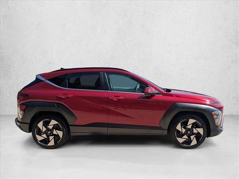 Used 2024 Hyundai Kona Limited FWD image 4