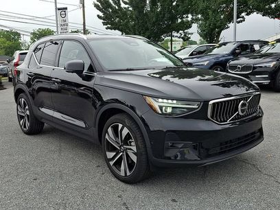 Certified 2024 Volvo XC40 B5 Plus w/ Climate Package