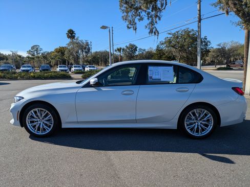 Used 2023 BMW 330i 330i w/ Driving Assistance Package image 7