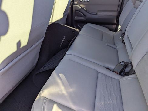 Certified 2022 Nissan Frontier SV w/ Technology Package image 15