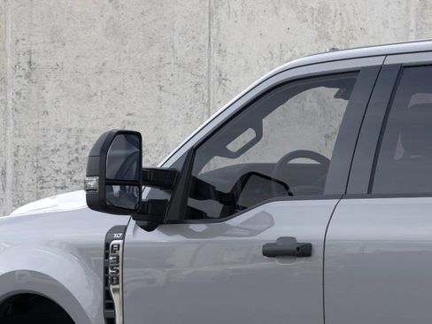 New 2026 Ford F350 XLT image 22