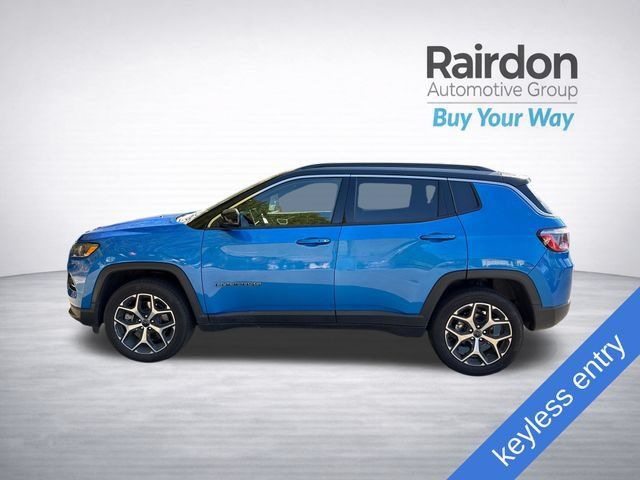 Used 2025 Jeep Compass Limited AWD/4WD image 4