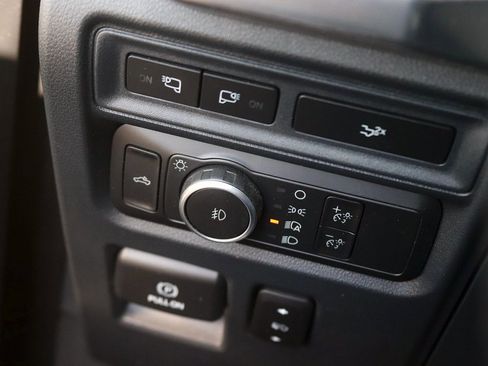 Used 2022 Ford F150 Lariat image 27