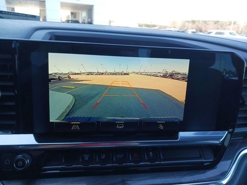 Used 2024 Chevrolet Silverado 2500 LTZ image 21