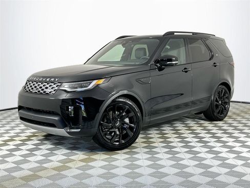 Certified 2025 Land Rover Discovery S image 1