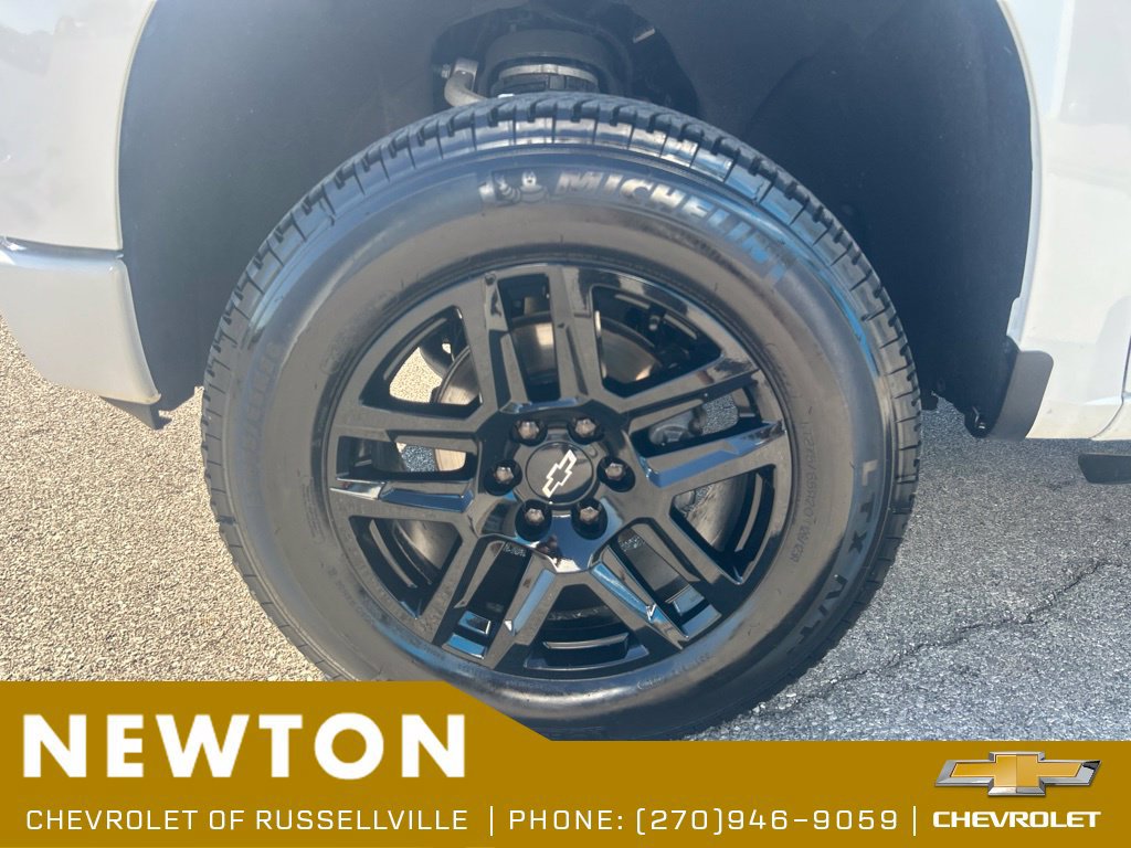 Used 2022 Chevrolet Silverado 1500 RST AWD/4WD image 44