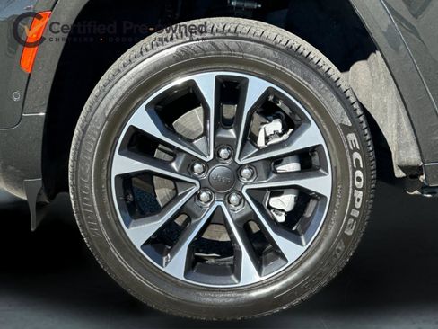 Used 2023 Jeep Grand Cherokee Overland w/ Advanced Protech Group III AWD/4WD image 27