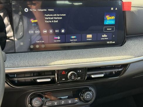 New 2026 Nissan Kicks SV image 18